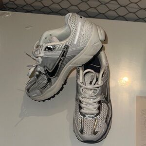 Nike Kids White and Silver Sneakers